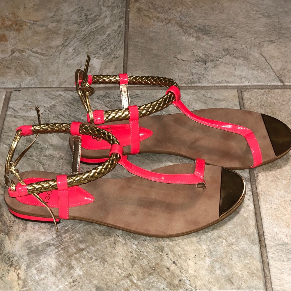 Sandals - Picture 2 of 3